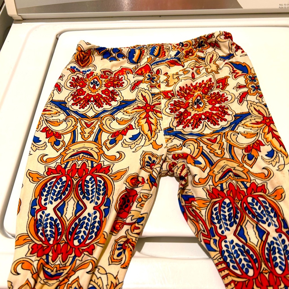 Lularoe leggings soft and used